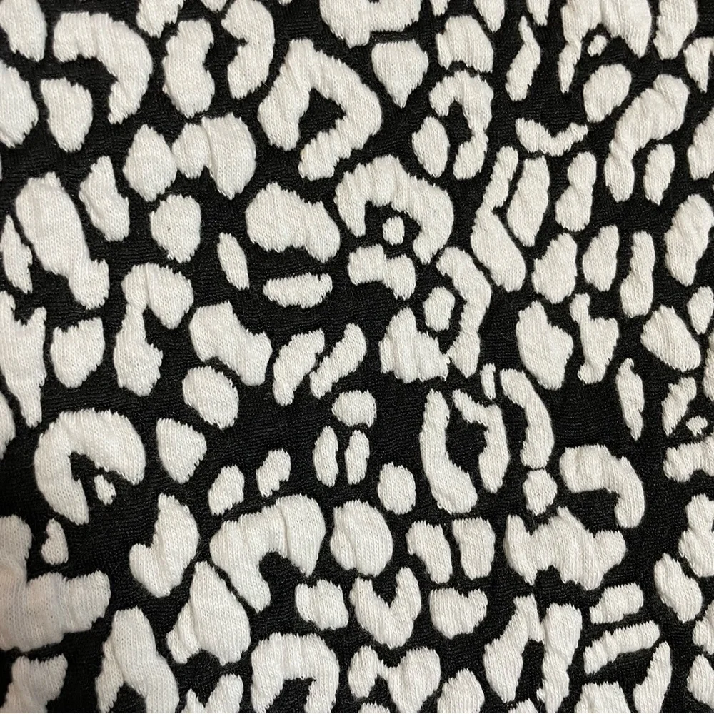 Kate Spade Black Leopard Print To Be Darling Long Sleeve Top Size XS